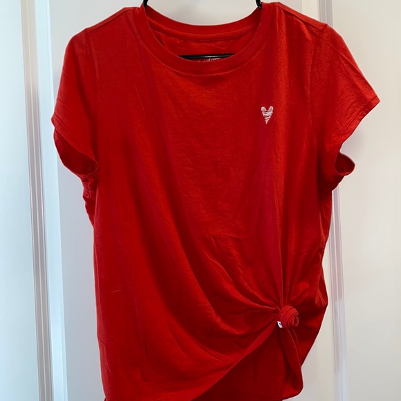 Size small t shirt - Picture 1 of 2